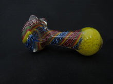 Load image into Gallery viewer, Ditzy Rasta Spoon Pipe