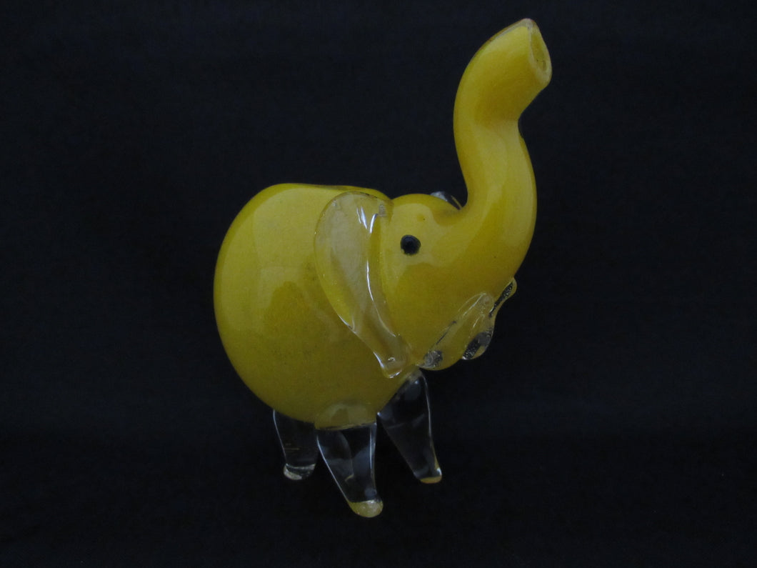 Yellow Baby Elephant Pipe 🐘